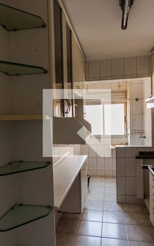 Apartamento à venda com 64m², 2 quartos e 1 vaga Apartamento à venda com 64m², 2 quartos e 1 vagaCozinha e Área de Serviço