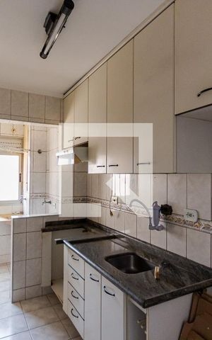 Apartamento à venda com 64m², 2 quartos e 1 vaga Apartamento à venda com 64m², 2 quartos e 1 vagaCozinha e Área de Serviço