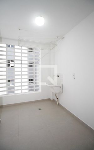 Apartamento para alugar com 76m², 2 quartos e 1 vaga Apartamento para alugar com 76m², 2 quartos e 1 vagaÁrea de Serviço