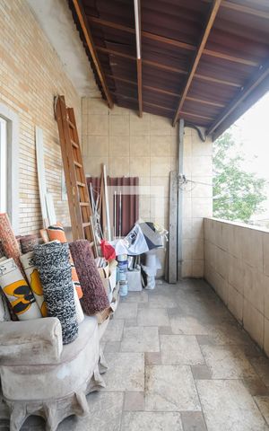 Casa à venda com 185m², 3 quartos e 3 vagas Casa à venda com 185m², 3 quartos e 3 vagasVaranda da Sala