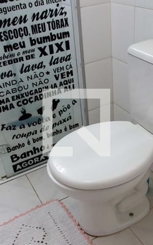 Apartamento à venda com 54m², 2 quartos e 1 vaga Apartamento à venda com 54m², 2 quartos e 1 vagaBanheiro