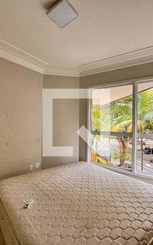 Apartamento à venda com 104m², 2 quartos e 2 vagas Apartamento à venda com 104m², 2 quartos e 2 vagasSuite