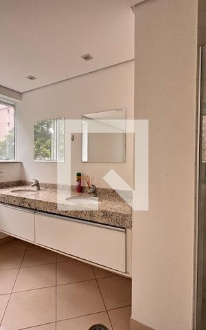 Apartamento à venda com 104m², 2 quartos e 2 vagas Apartamento à venda com 104m², 2 quartos e 2 vagasBanheiro da suíte