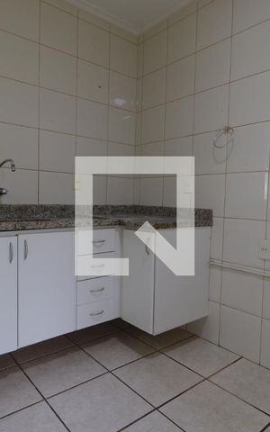 Apartamento para alugar com 73m², 2 quartos e 1 vagaCozinha