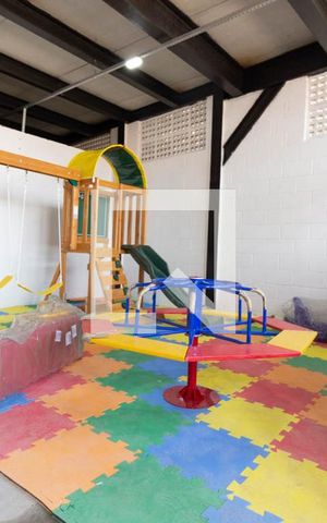 Apartamento para alugar com 41m², 2 quartos e 1 vaga Apartamento para alugar com 41m², 2 quartos e 1 vagaPlayground