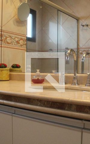 Apartamento à venda com 130m², 3 quartos e 2 vagasBanheiro 