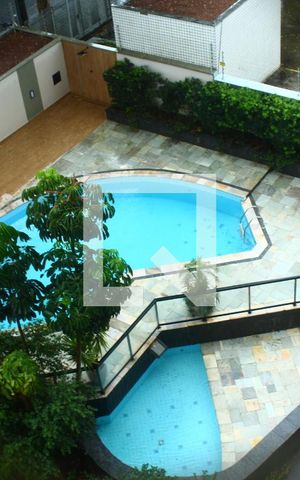 Apartamento à venda com 130m², 3 quartos e 2 vagasÁrea comum - Piscina