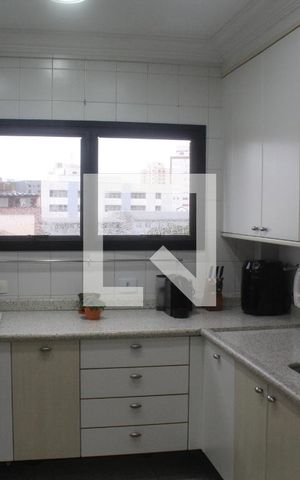 Apartamento à venda com 130m², 3 quartos e 2 vagasCozinha
