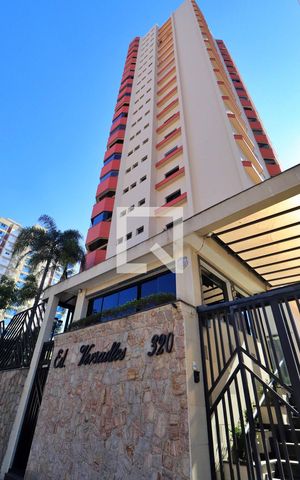 Apartamento à venda com 176m², 3 quartos e 3 vagasFachada e portaria