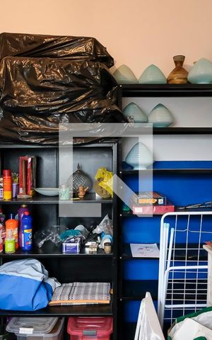 Casa à venda com 10m², 2 quartos e 1 vagaQuarto área de serviço