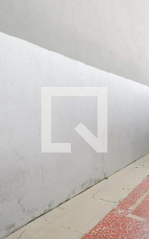 Casa à venda com 10m², 2 quartos e 1 vagaQuintal