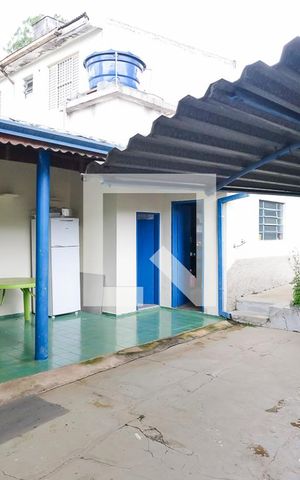 Casa à venda com 10m², 2 quartos e 1 vagaQuintal