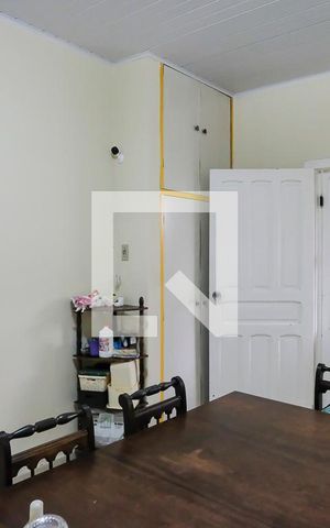 Casa à venda com 10m², 2 quartos e 1 vagaSala de jantar