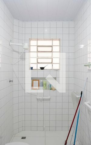 Casa à venda com 10m², 2 quartos e 1 vagaBanheiro 1