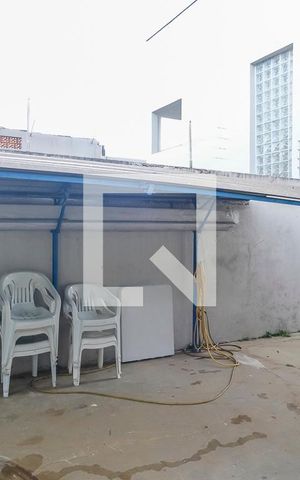 Casa à venda com 10m², 2 quartos e 1 vagaQuintal