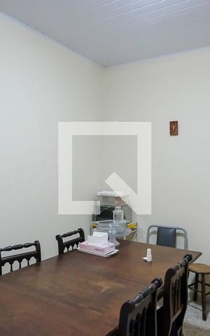 Casa à venda com 10m², 2 quartos e 1 vagaSala de jantar