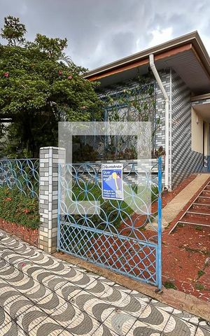 Casa à venda com 10m², 2 quartos e 1 vagaFachada + plaquinha