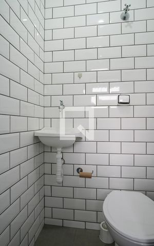 Casa à venda com 10m², 2 quartos e 1 vagaBanheiro 2