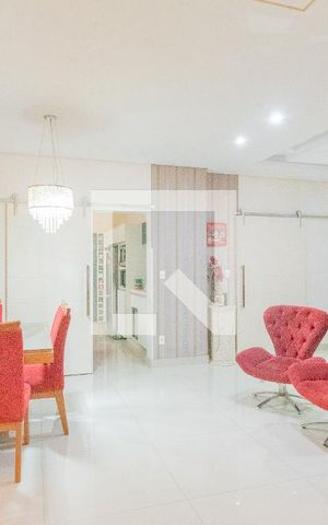 Casa de condomínio à venda com 317m², 4 quartos e 4 vagasSala