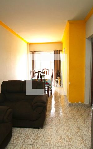 Apartamento à venda com 74m², 2 quartos e 1 vagaSala