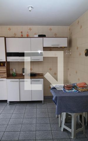 Apartamento à venda com 74m², 2 quartos e 1 vagaCozinha