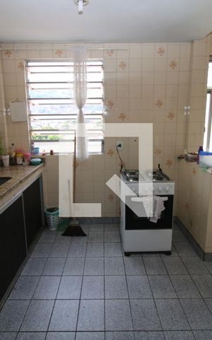Apartamento à venda com 74m², 2 quartos e 1 vagaCozinha