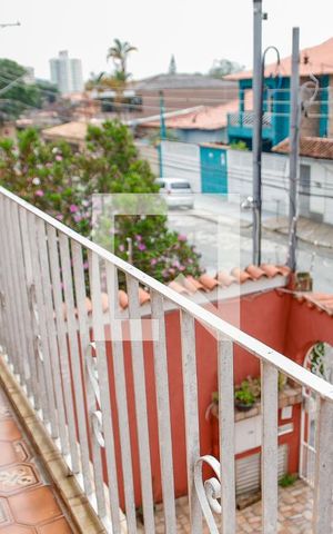 Casa à venda com 480m², 5 quartos e 6 vagas Casa à venda com 480m², 5 quartos e 6 vagasQuarto 4 - Suíte