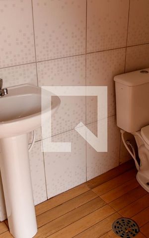 Casa à venda com 480m², 5 quartos e 6 vagas Casa à venda com 480m², 5 quartos e 6 vagasLavabo