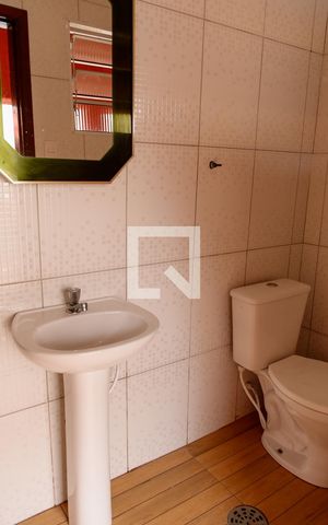 Casa à venda com 480m², 5 quartos e 6 vagas Casa à venda com 480m², 5 quartos e 6 vagasLavabo