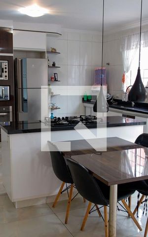 Casa à venda com 480m², 5 quartos e 6 vagas Casa à venda com 480m², 5 quartos e 6 vagasCozinha
