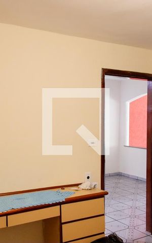 Casa à venda com 480m², 5 quartos e 6 vagas Casa à venda com 480m², 5 quartos e 6 vagasQuarto 1