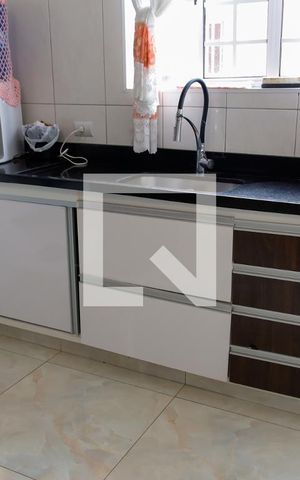Casa à venda com 480m², 5 quartos e 6 vagas Casa à venda com 480m², 5 quartos e 6 vagasCozinha