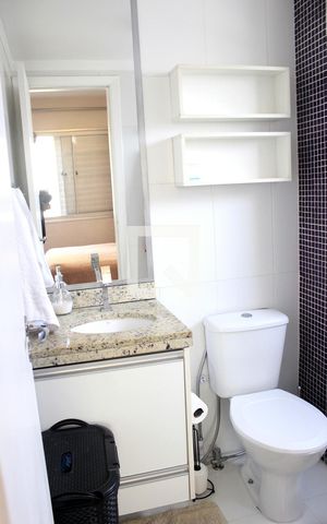 Apartamento à venda com 76m², 3 quartos e 1 vagaBanheiro da Suíte