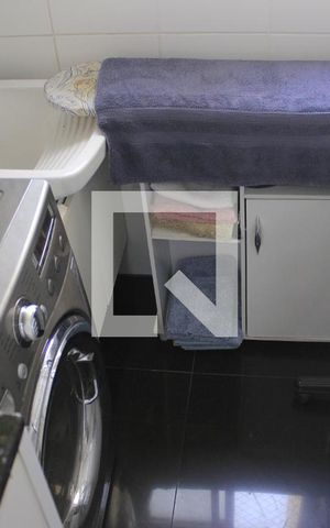 Apartamento à venda com 76m², 3 quartos e 1 vagaÁrea de Serviço