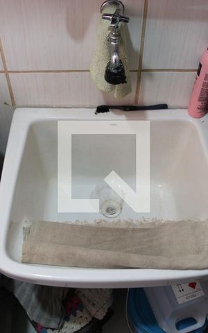 Apartamento para alugar com 60m², 2 quartos e sem vagaCozinha e Área de Serviço