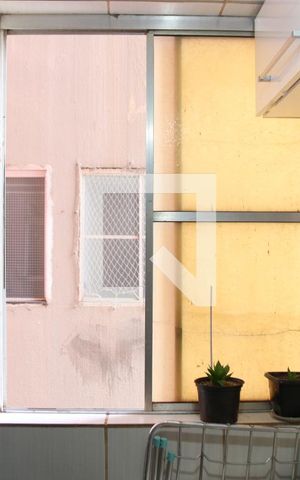 Apartamento para alugar com 60m², 2 quartos e sem vagaCozinha e Área de Serviço