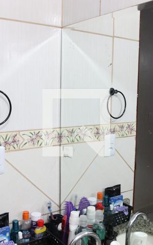 Apartamento para alugar com 60m², 2 quartos e sem vagaBanheiro