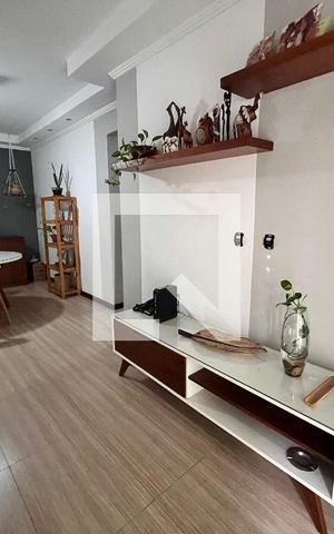 Apartamento à venda com 75m², 3 quartos e 1 vaga Apartamento à venda com 75m², 3 quartos e 1 vagaSala