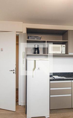 Studio para alugar com 25m², 1 quarto e sem vaga Studio para alugar com 25m², 1 quarto e sem vagaStudio