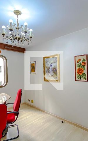 Apartamento à venda com 219m², 4 quartos e 3 vagasQuarto 2 - Suíte