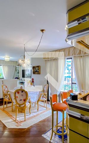 Apartamento à venda com 219m², 4 quartos e 3 vagasSala