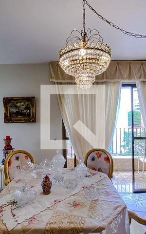 Apartamento à venda com 219m², 4 quartos e 3 vagasSala