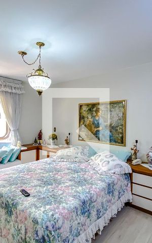 Apartamento à venda com 219m², 4 quartos e 3 vagasQuarto 3 - Suíte