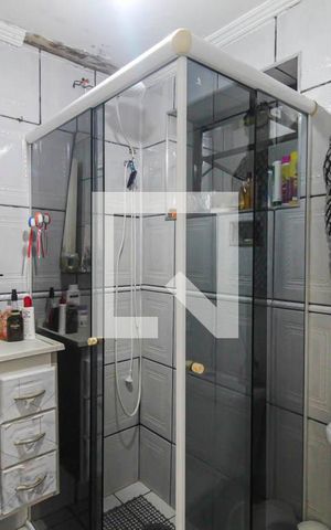 Apartamento à venda com 64m², 2 quartos e 1 vaga Apartamento à venda com 64m², 2 quartos e 1 vagaBanheiro