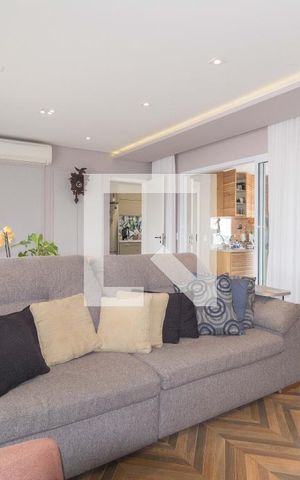 Apartamento à venda com 209m², 3 quartos e 4 vagas Apartamento à venda com 209m², 3 quartos e 4 vagasSala