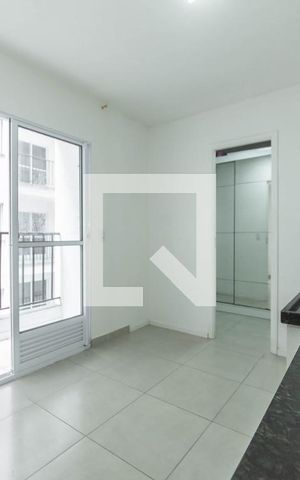 Apartamento para alugar com 31m², 2 quartos e sem vaga Apartamento para alugar com 31m², 2 quartos e sem vagaSala/Cozinha