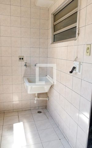 Apartamento à venda com 60m², 3 quartos e 1 vaga Apartamento à venda com 60m², 3 quartos e 1 vagaLavanderia