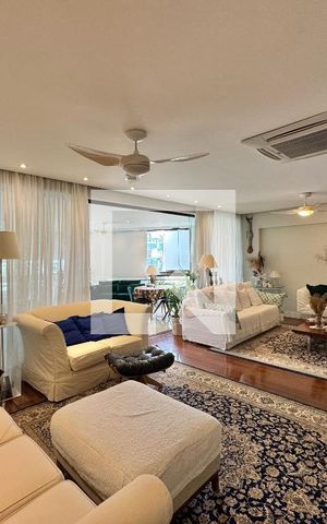 Apartamento à venda com 186m², 4 quartos e 3 vagas Apartamento à venda com 186m², 4 quartos e 3 vagasSala