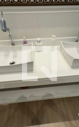Apartamento à venda com 186m², 4 quartos e 3 vagas Apartamento à venda com 186m², 4 quartos e 3 vagasSuíte 1 - Banheiro