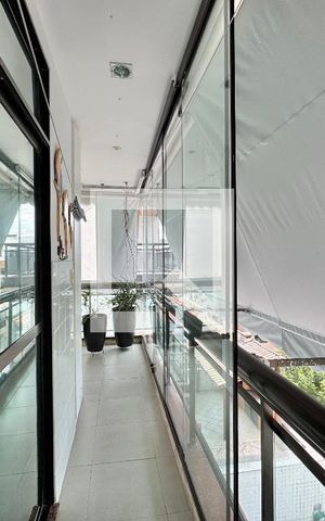 Apartamento à venda com 186m², 4 quartos e 3 vagas Apartamento à venda com 186m², 4 quartos e 3 vagasVaranda - Suítes 1 e 2